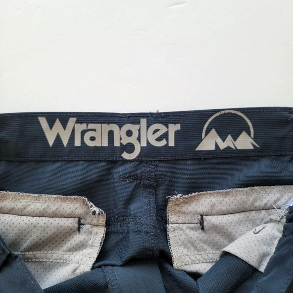 Wrangler Men's Utility Shorts Navy Blue Size 38 - Picture 9 of 12